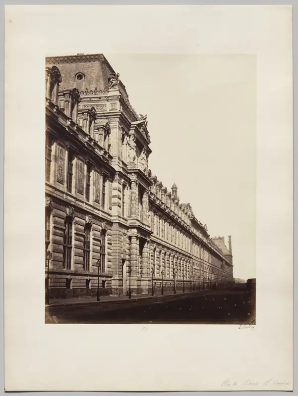 Louvre, Façade rue de Rivoli, Paris — تصویر رکورد موزهٔ هنر کلیولند (دسترسی آزاد)