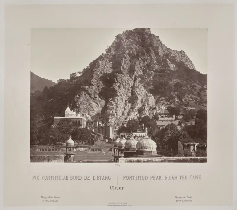 Fortified Peak, Near the Tank,  Ulwur — تصویر رکورد موزهٔ هنر کلیولند (دسترسی آزاد)
