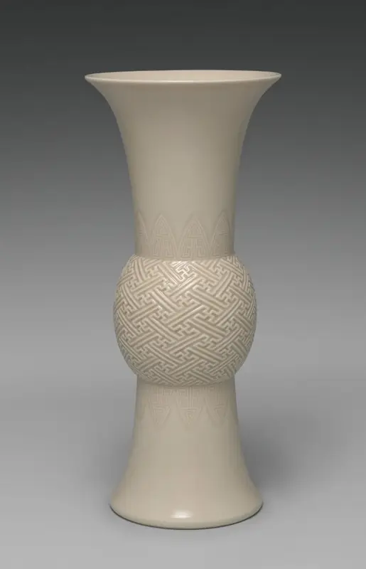 Gu-Shaped Flower Vase — تصویر رکورد موزهٔ هنر کلیولند (دسترسی آزاد)