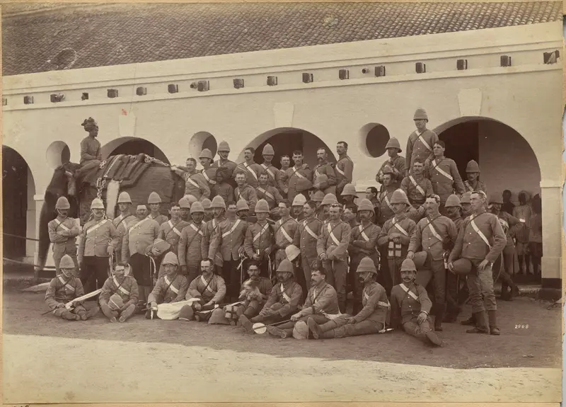 Men of Elephant Battery, Jhansi (verso) — تصویر رکورد موزهٔ هنر کلیولند (دسترسی آزاد)