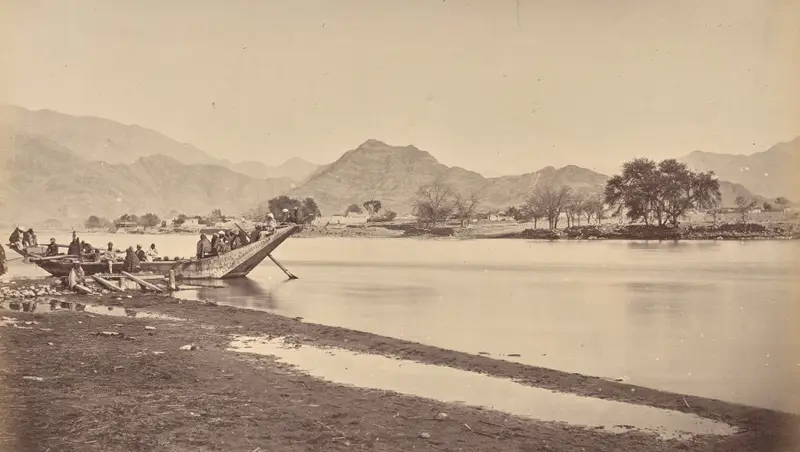Lalpura from the Ferry — تصویر رکورد موزهٔ هنر کلیولند (دسترسی آزاد)