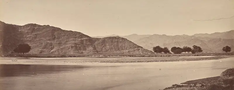 Bassaule, the Hill of Caves — تصویر رکورد موزهٔ هنر کلیولند (دسترسی آزاد)