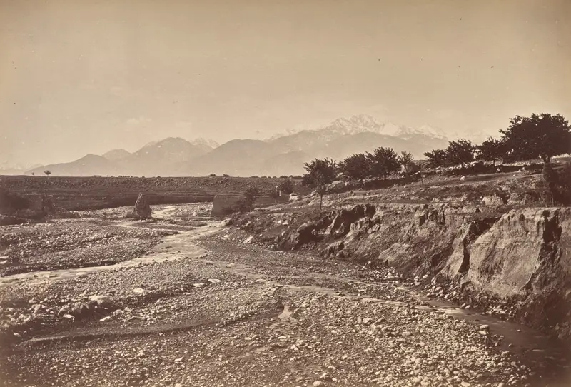 Safed Sang River and Old Bridge — تصویر رکورد موزهٔ هنر کلیولند (دسترسی آزاد)