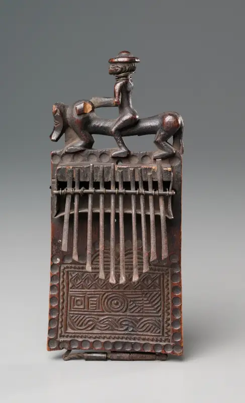 Lamellophone (chisanji) — تصویر رکورد موزهٔ هنر کلیولند (دسترسی آزاد)