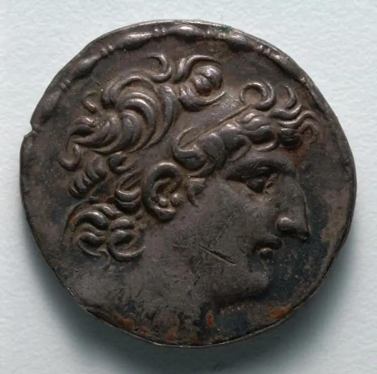 Tetradrachm: Head of Antiochos VIII (obverse) — تصویر رکورد موزهٔ هنر کلیولند (دسترسی آزاد)