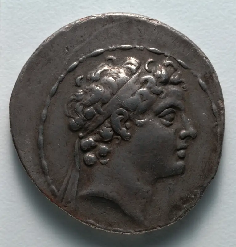 Tetradrachm: Head of Antiochos V (obverse) — تصویر رکورد موزهٔ هنر کلیولند (دسترسی آزاد)