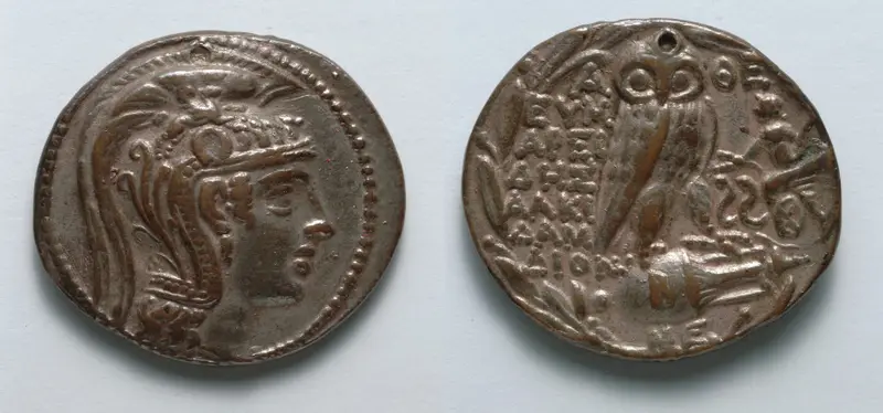 Electrotype Replica of Tetradrachm: Head of Athena (obverse); Owl (reverse) — تصویر رکورد موزهٔ هنر کلیولند (دسترسی آزاد)