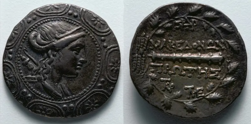 Tetradrachm: Macedonian Shield with Head of Artemis (obverse); Club (reverse) — تصویر رکورد موزهٔ هنر کلیولند (دسترسی آزاد)