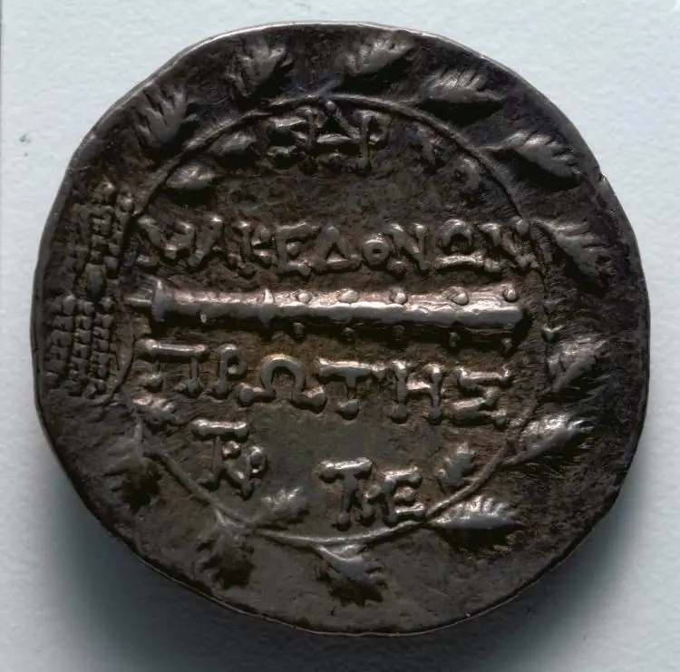 Tetradrachm: Club within Wreath (reverse) — تصویر رکورد موزهٔ هنر کلیولند (دسترسی آزاد)