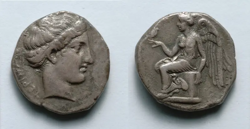 Stater: Head of Nymph (Obverse); Nike (Reverse) — تصویر رکورد موزهٔ هنر کلیولند (دسترسی آزاد)