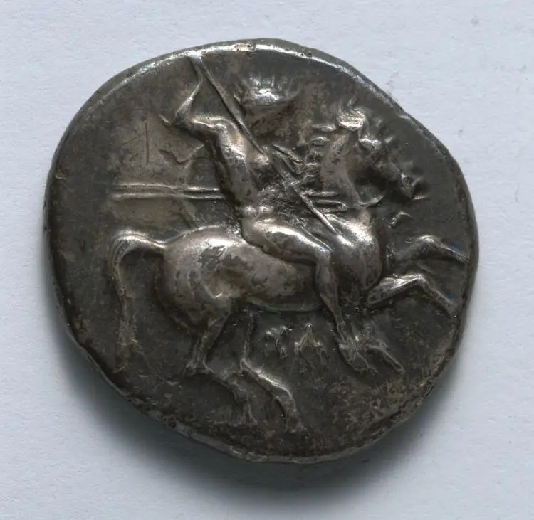 Stater: Nude Warrior on Horseback (obverse) — تصویر رکورد موزهٔ هنر کلیولند (دسترسی آزاد)