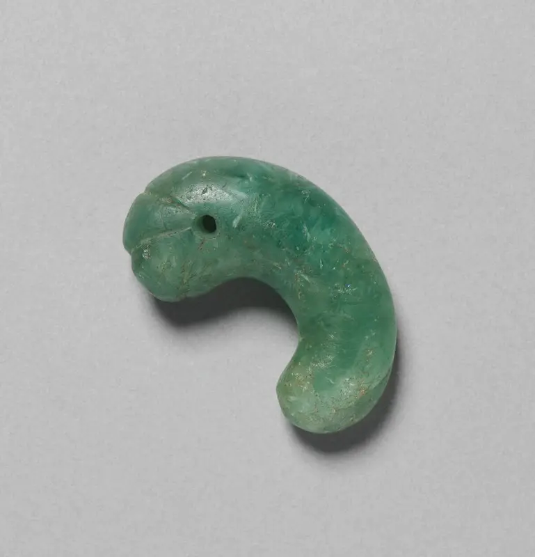 Comma-shaped Jade — تصویر رکورد موزهٔ هنر کلیولند (دسترسی آزاد)