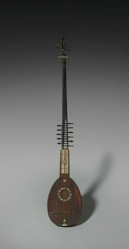 Chitarrone (or Archlute) — تصویر رکورد موزهٔ هنر کلیولند (دسترسی آزاد)