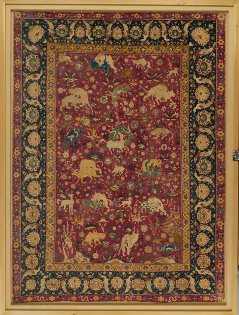 Silk Animal Carpet — تصویر رکورد موزهٔ متروپولیتن (دسترسی آزاد)
