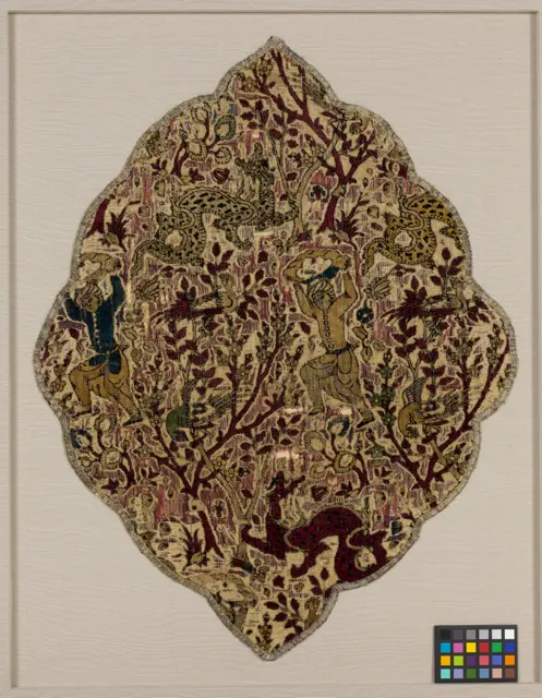 Textile Fragment — تصویر رکورد موزهٔ متروپولیتن (دسترسی آزاد)