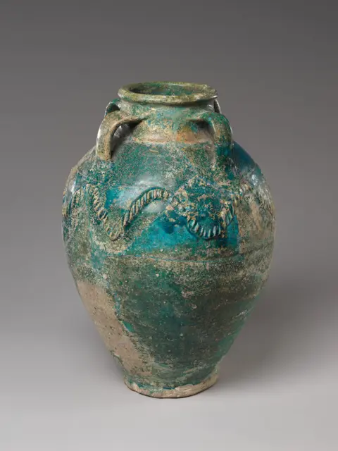 Four handled storage jar with rope-pattern design — تصویر رکورد موزهٔ متروپولیتن (دسترسی آزاد)