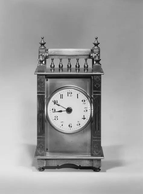 Carriage Clock — تصویر رکورد ویکیداده