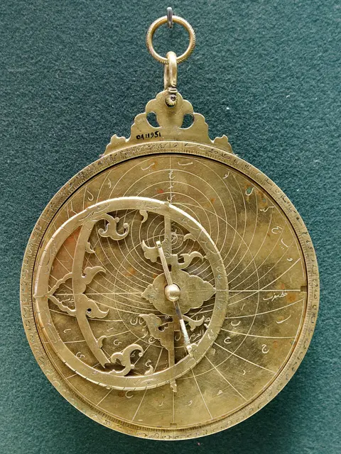 Planispheric astrolabe — تصویر رکورد ویکیداده