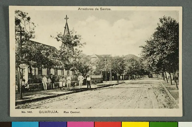 Arredores de Santos. Guarujá. Rua Central — تصویر رکورد ویکیداده