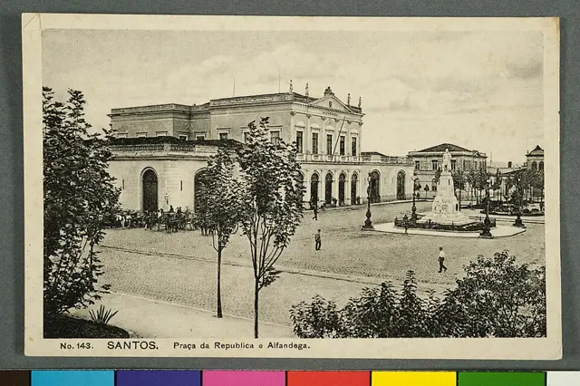 Santos. Praça da Republica e Alfandega — تصویر رکورد ویکیداده