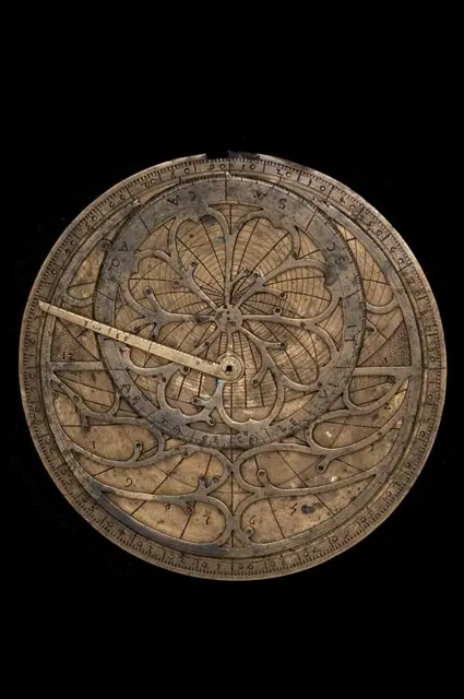 Astrolabe and Astrological Volvelle — تصویر رکورد ویکیداده