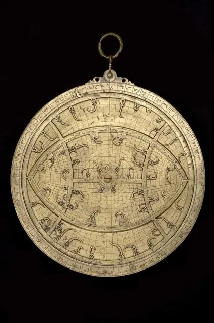 Astrolabe with Universal Lamina — تصویر رکورد ویکیداده
