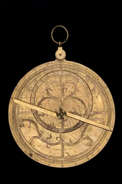 Astrolabe — تصویر رکورد ویکیداده