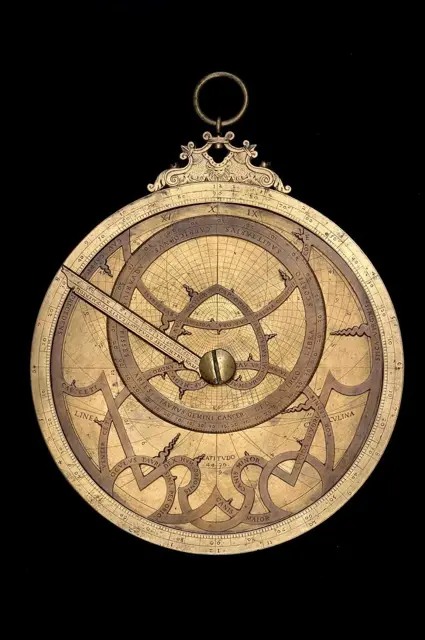 Astrolabe — تصویر رکورد ویکیداده