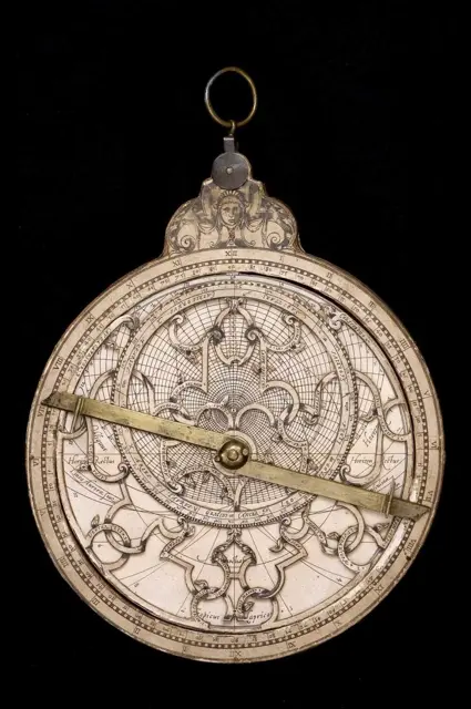 Paper Astrolabe — تصویر رکورد ویکیداده