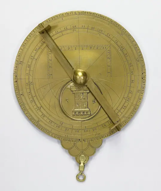 Surveyor's cross — تصویر رکورد ویکیداده