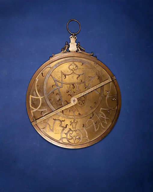 Astrolabe: Western, multiple-type — تصویر رکورد ویکیداده