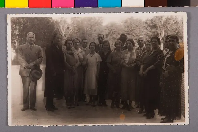 Grupo de Pessoas (1) — تصویر رکورد ویکیداده