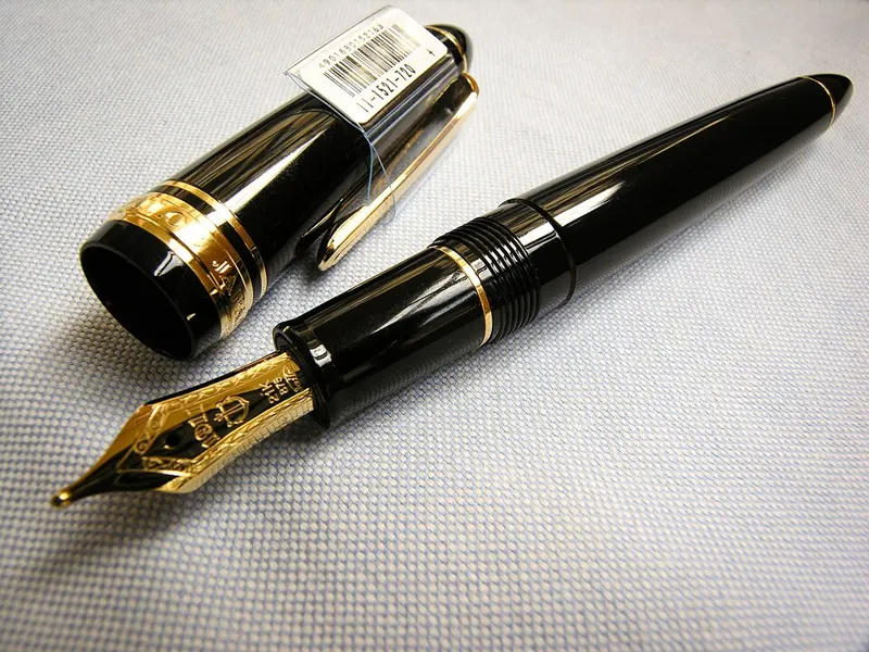 Sailor 1911 Standard 21K Zoom nib — تصویر رکورد ویکیداده