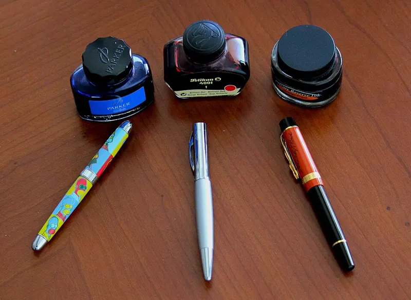 Pens and ink (5964948286) — تصویر رکورد ویکیداده