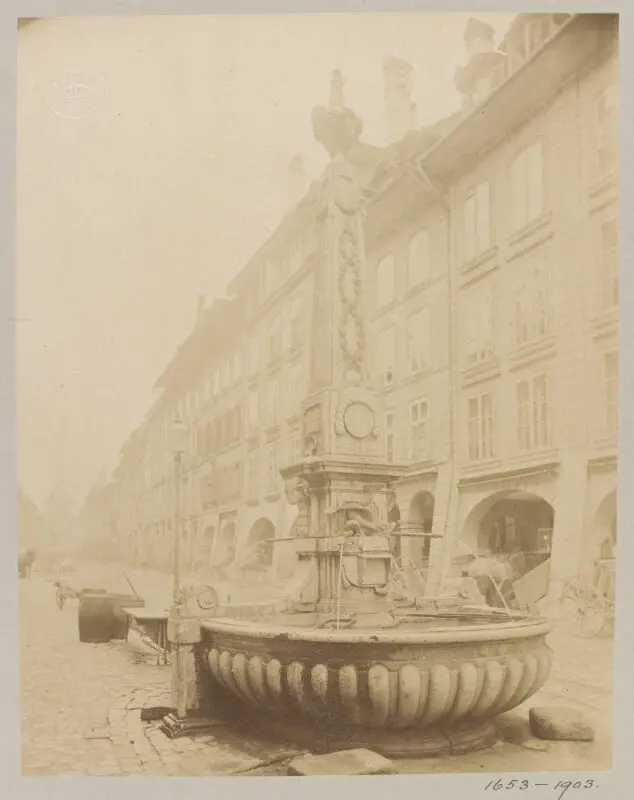 Photograph: Fountain in the Gerechtigkeitsgasse, Bern, Switzerland — تصویر رکورد موزهٔ ویکتوریا و آلبرت