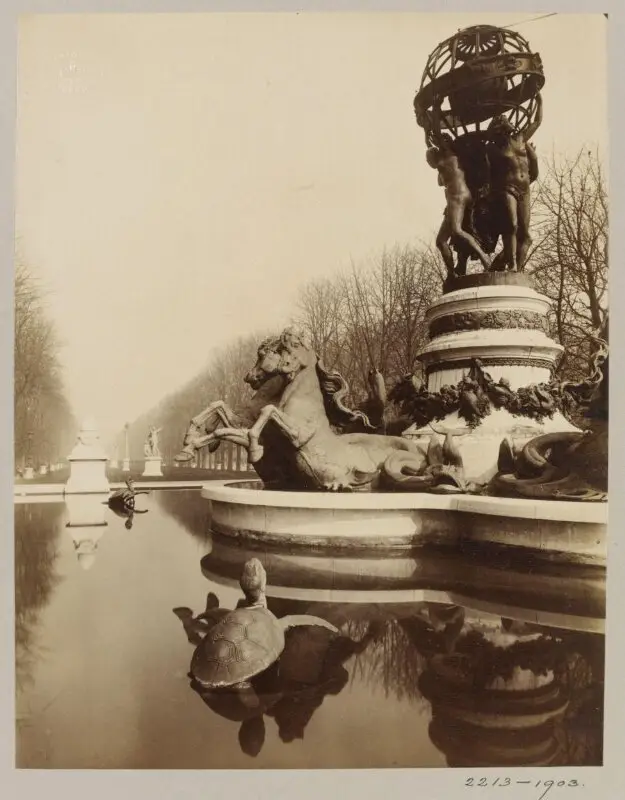 Photograph: Fountain, Luxembourg Gardens, Paris, France — تصویر رکورد موزهٔ ویکتوریا و آلبرت