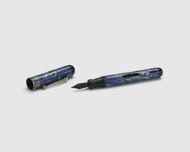 Fountain pen — تصویر رکورد موزهٔ ویکتوریا و آلبرت