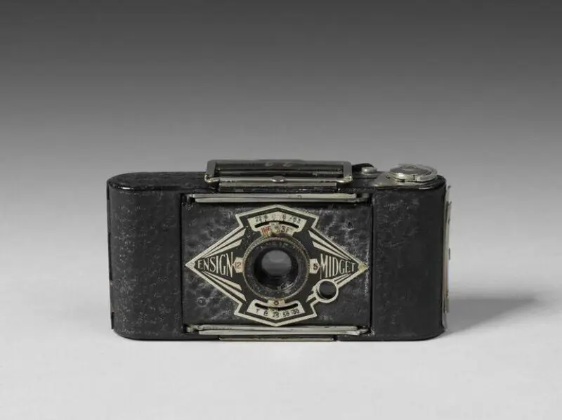 Camera — تصویر رکورد موزهٔ ویکتوریا و آلبرت