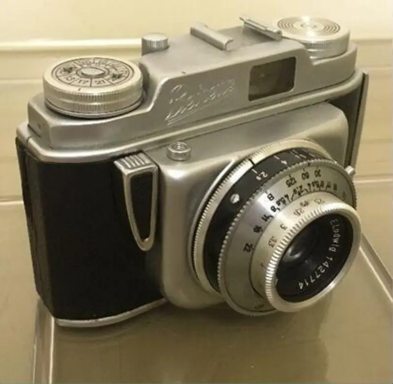 Camera — تصویر رکورد موزهٔ ویکتوریا و آلبرت