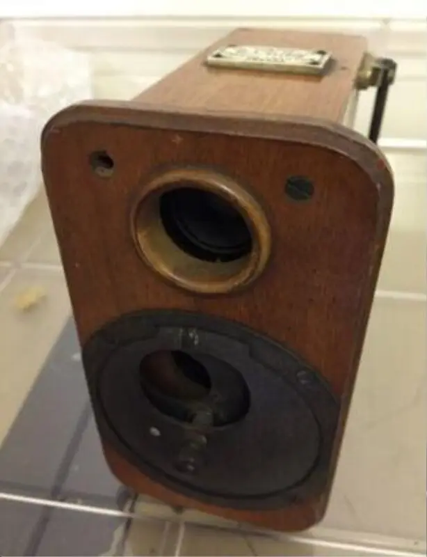 Camera — تصویر رکورد موزهٔ ویکتوریا و آلبرت