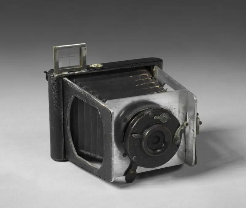 Camera — تصویر رکورد موزهٔ ویکتوریا و آلبرت