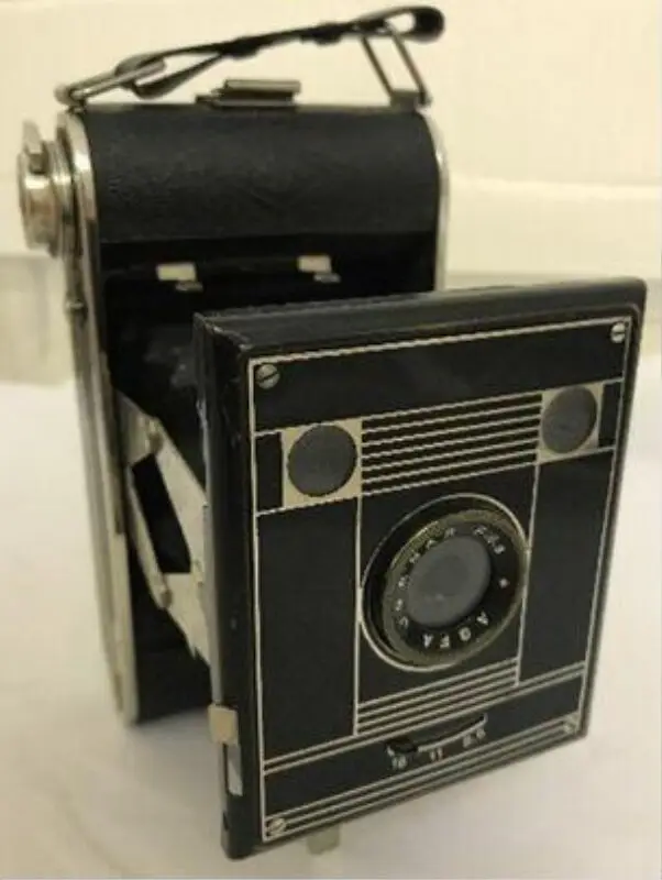 Camera — تصویر رکورد موزهٔ ویکتوریا و آلبرت