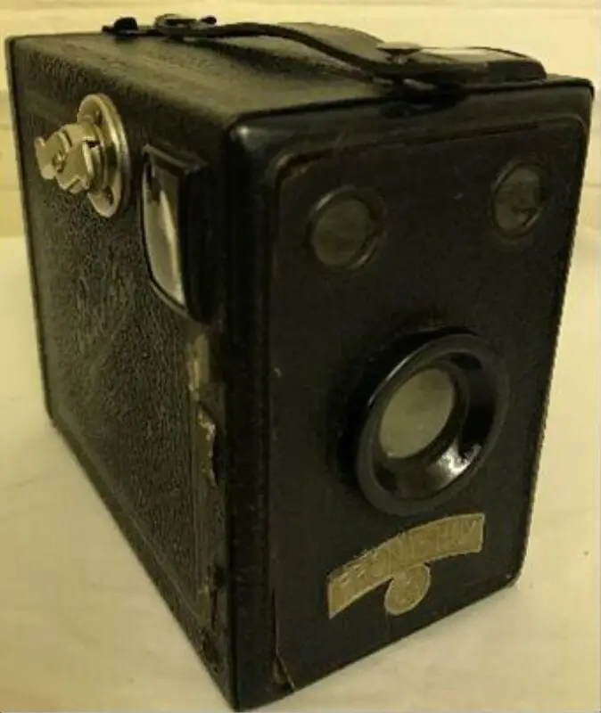 Camera — تصویر رکورد موزهٔ ویکتوریا و آلبرت