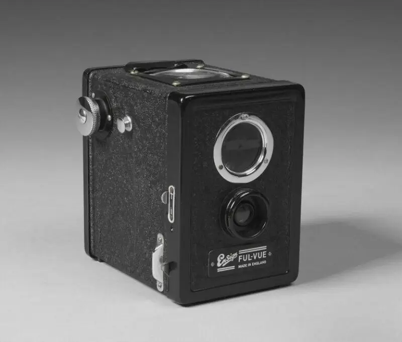 Camera — تصویر رکورد موزهٔ ویکتوریا و آلبرت