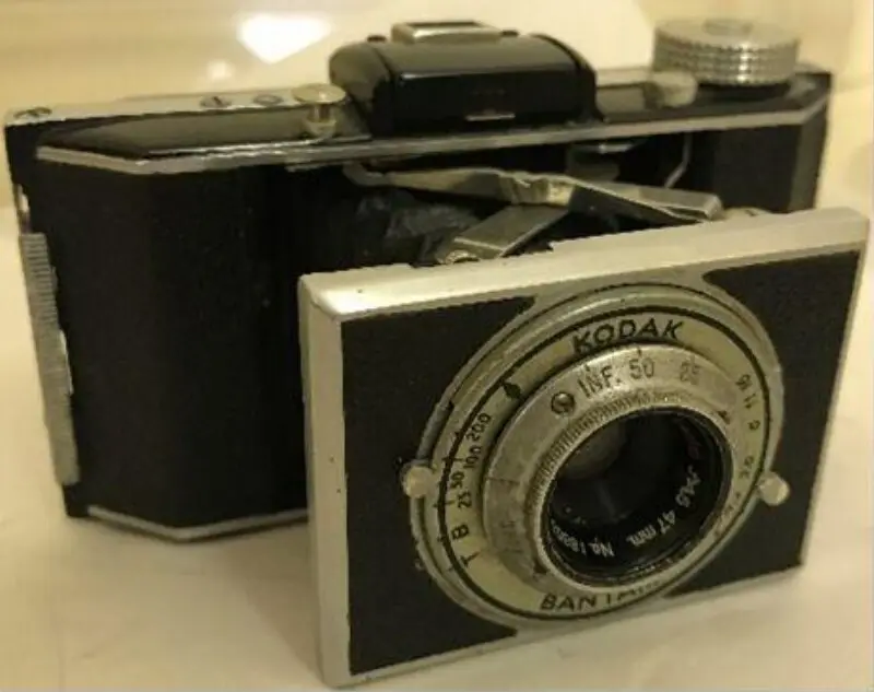 Camera — تصویر رکورد موزهٔ ویکتوریا و آلبرت