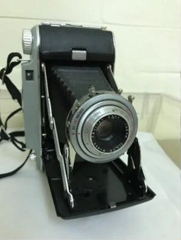 Camera — تصویر رکورد موزهٔ ویکتوریا و آلبرت