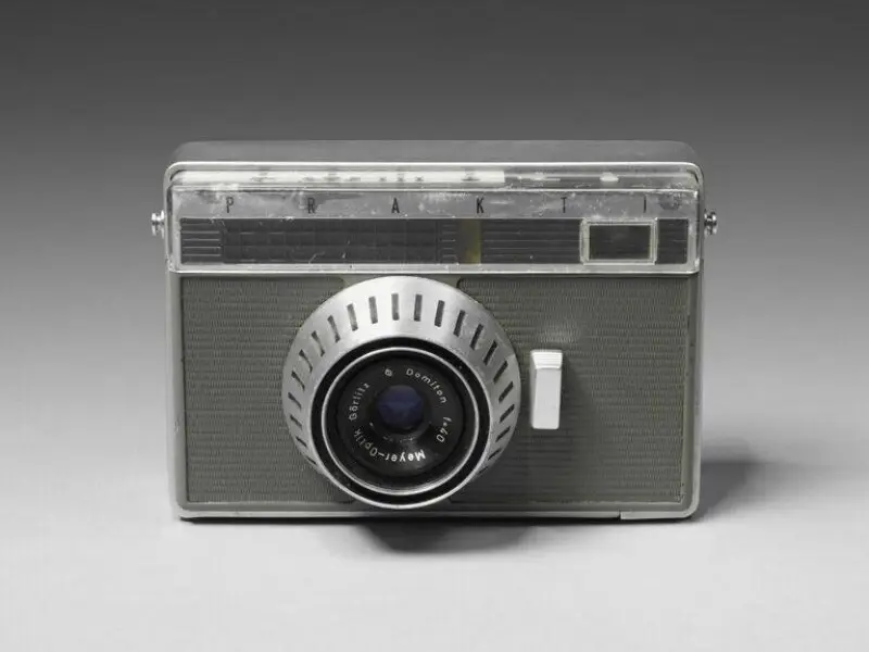 Camera — تصویر رکورد موزهٔ ویکتوریا و آلبرت