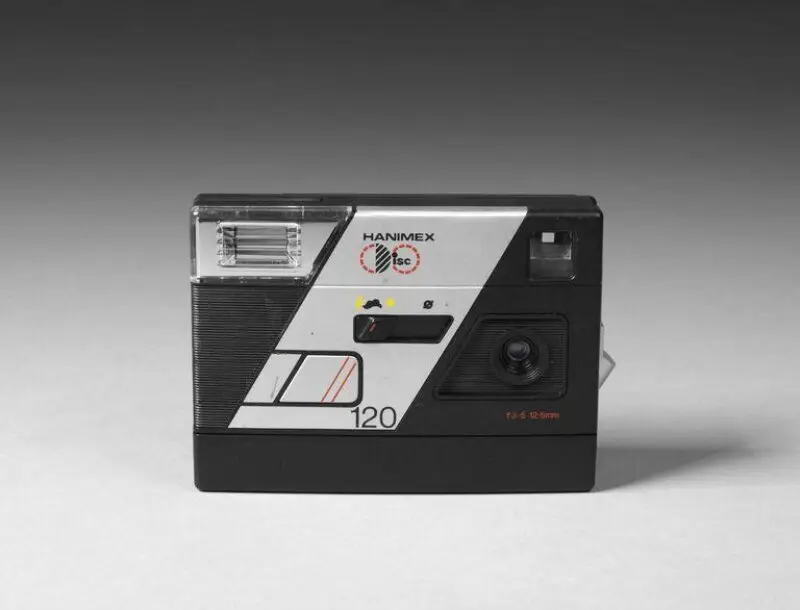 Camera — تصویر رکورد موزهٔ ویکتوریا و آلبرت