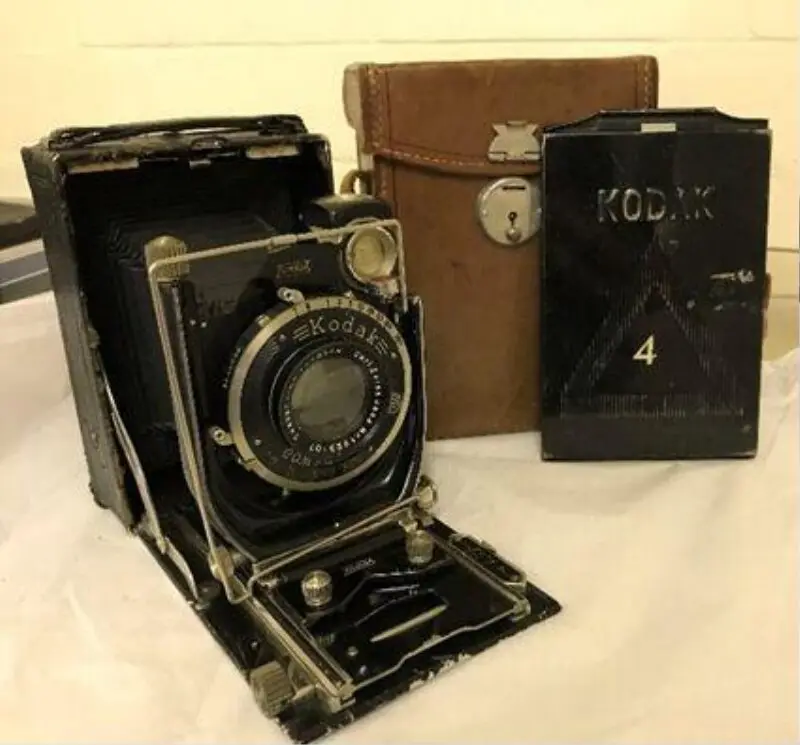 Camera — تصویر رکورد موزهٔ ویکتوریا و آلبرت