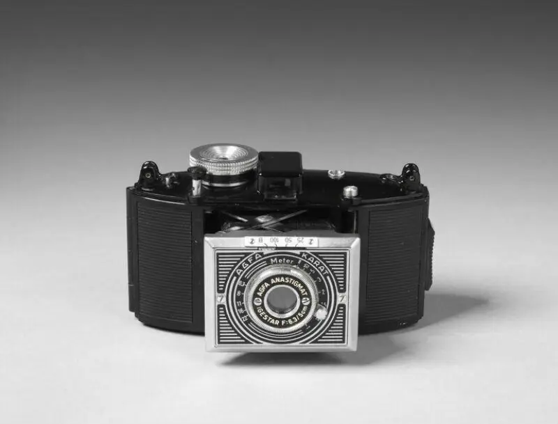 Camera — تصویر رکورد موزهٔ ویکتوریا و آلبرت